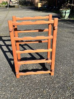 Mint condition 5 tiers Wood Wine Rack