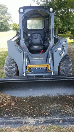 John Deere Skid Steer