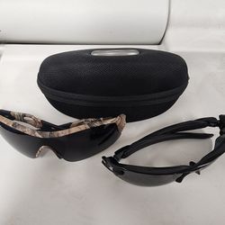 Oakleys 