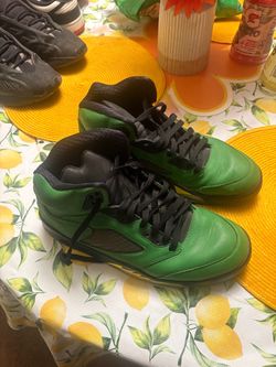 Selling these 3 shoes Jordan Oregon 5’s 110, Yeezy v3700s glow in the dark 70, 75 anniversary dunks 60