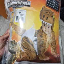 Jurassic World Hatching TREX