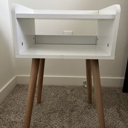 IBUYKE Mid-Century Modern Nightstand – Great Condition