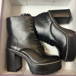 Women’s Boots