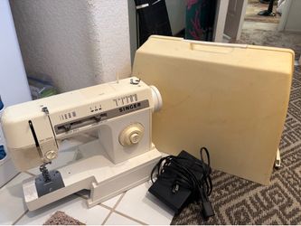 Singer Sewing Machine