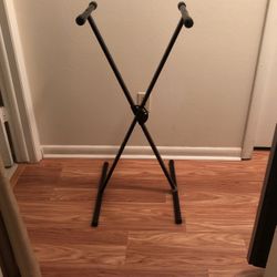Piano Stand X