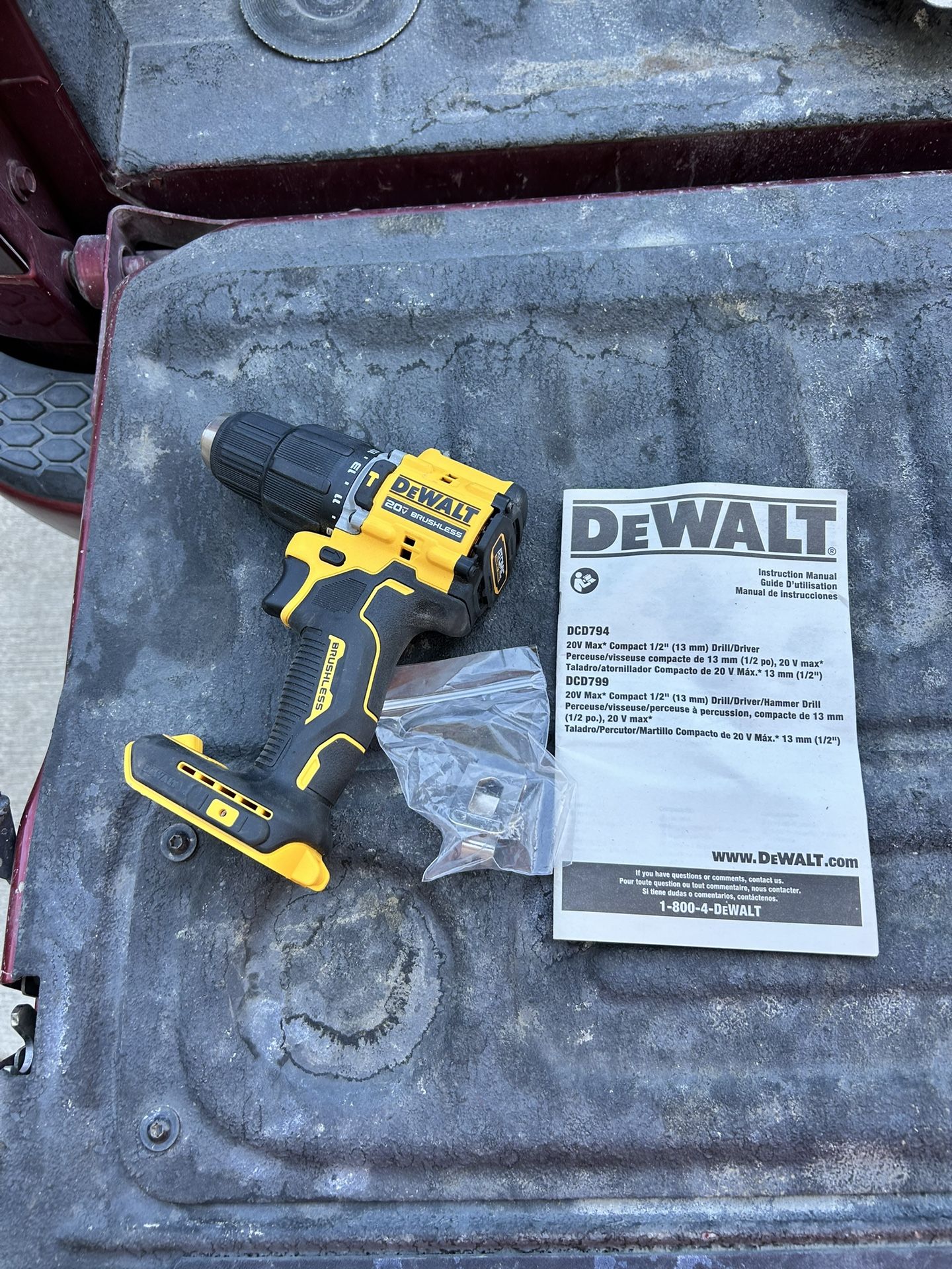 ATOMIC 20V MAX Cordless Brushless Compact 1/2 in. Drill/Driver (Tool Only)❗️❗️