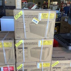 LG Electronics 5,000 BTU 115-Volt Window Air Conditioner LW5016 in White