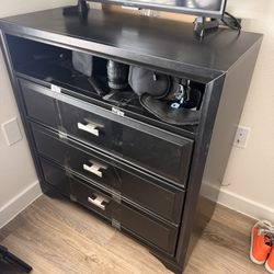 Black Wooden Storage Dresser – 3-Drawer Heavyweight Unit with Open Display Shelf