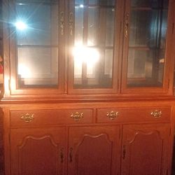 Thomasville China Cabinet