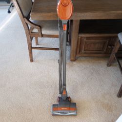 Vacuum Shark Like New Original Price $300