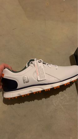 MUST SELL!!! Brand new foot joy golf shoes Size 10