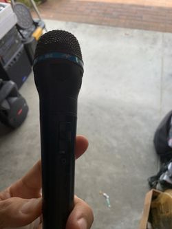 Vocal microphone Apex