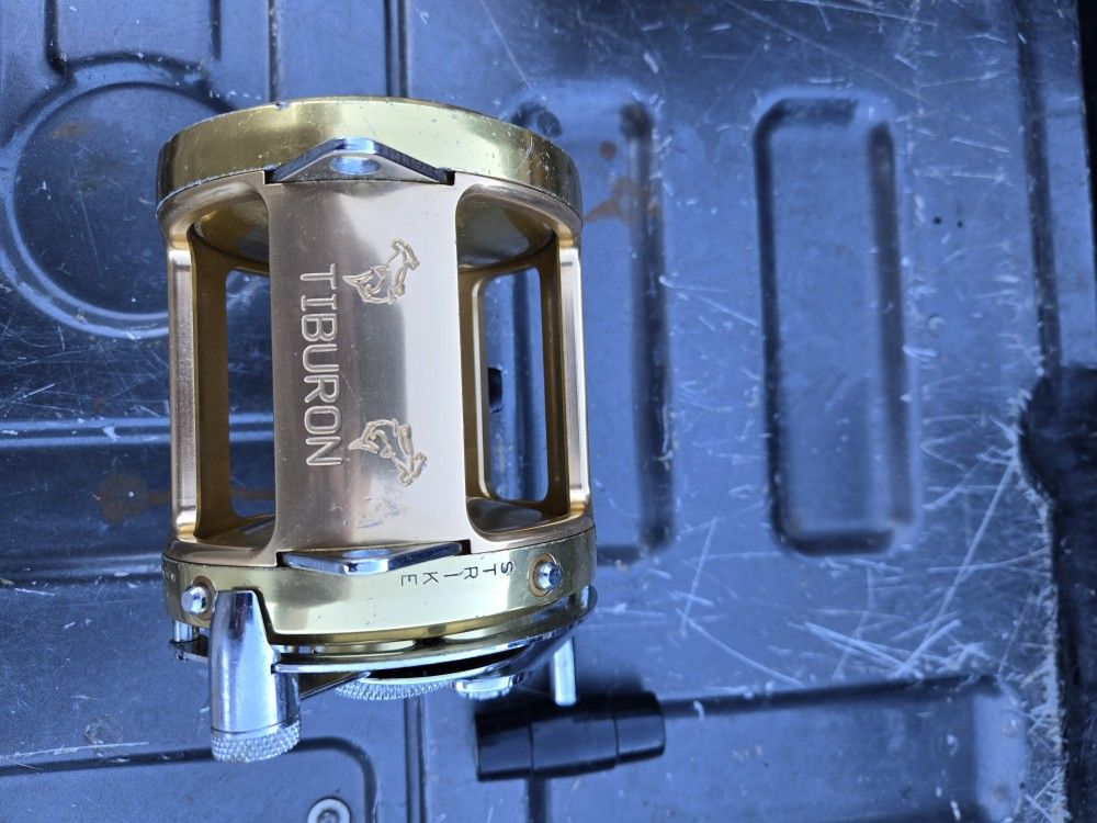 PENN INTERNATIONAL 50 TW REEL WITH TIBURON FRAME