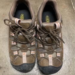 Keen Waterproof Hiking Shoes 