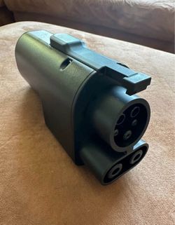 CCS to NACS charging adapter