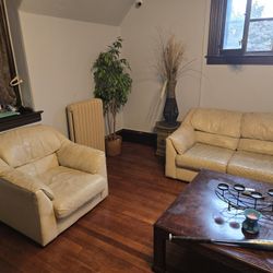 3 Peice Leather Couch 