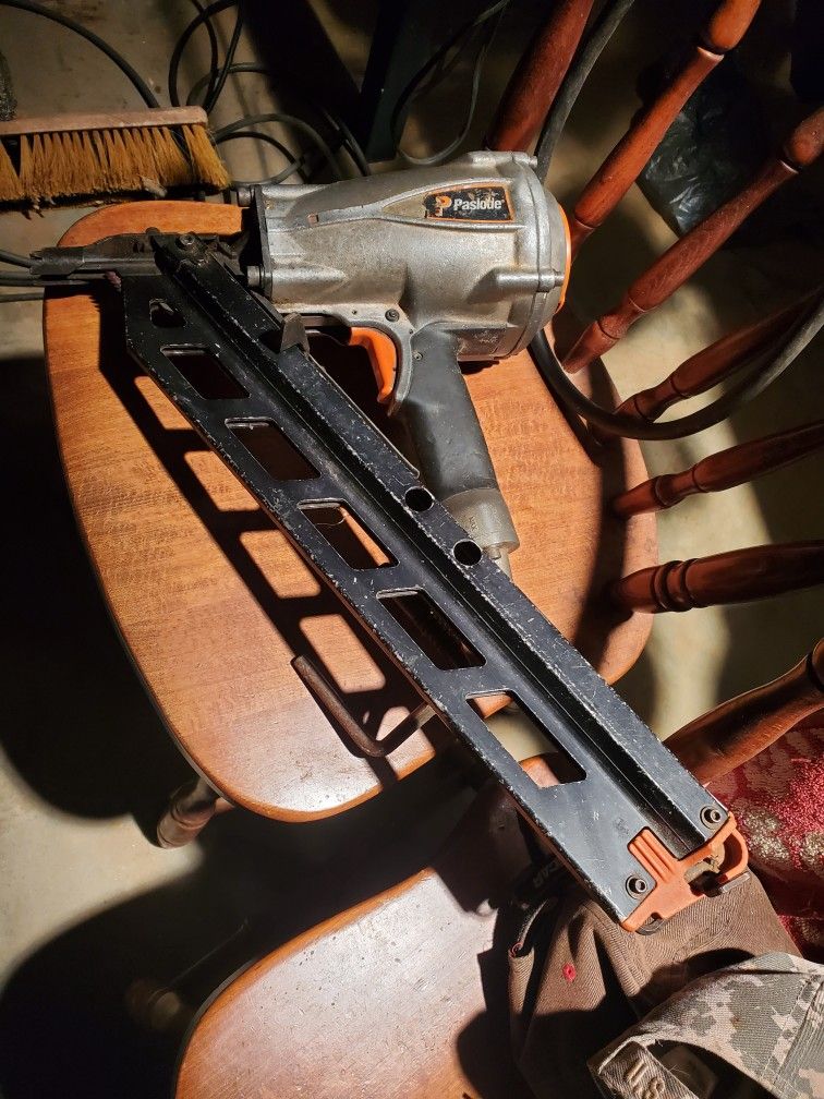 Paslode Framing Gun, Model F350s