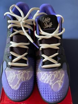 Tennis Shoes