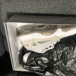 Jordan 11 Low IE