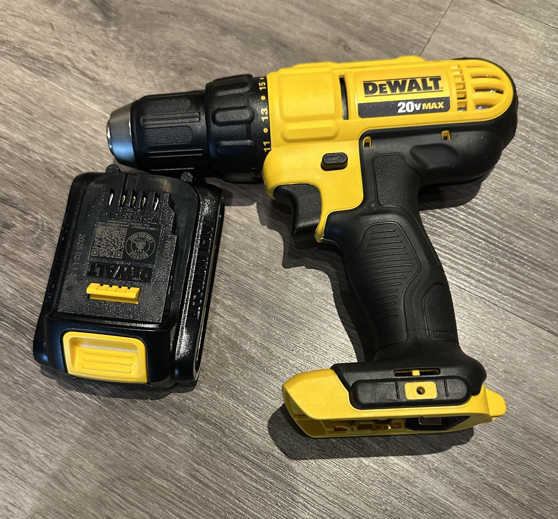 DeWalt 20v Cordless Drill