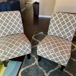 Accent chairs