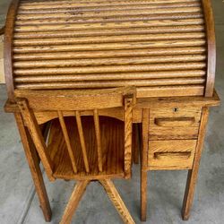 Antique Roll Top Desk And Chair American Tiger Oak 