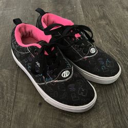 Girls Size 4 Heeleys