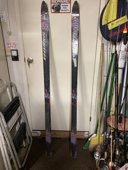 Brand new Rossignol V3 CL ski 178