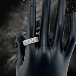 14k White Gold Ring With Diamond 