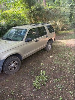 2004 Ford Explorer