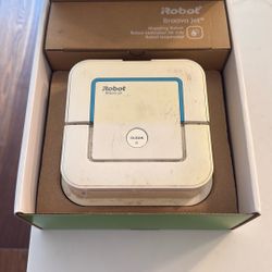 iRobot Braava Jet Mopping Robot