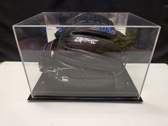 Dodgers Clayton Kershaw Signed, Online Authentics-Certified, Player Model A2000 Baseball Glove