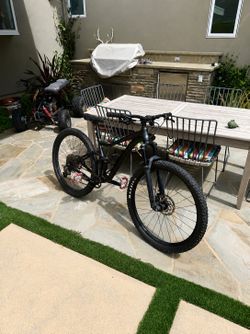 Giant Stance Full suspension Mountain bike