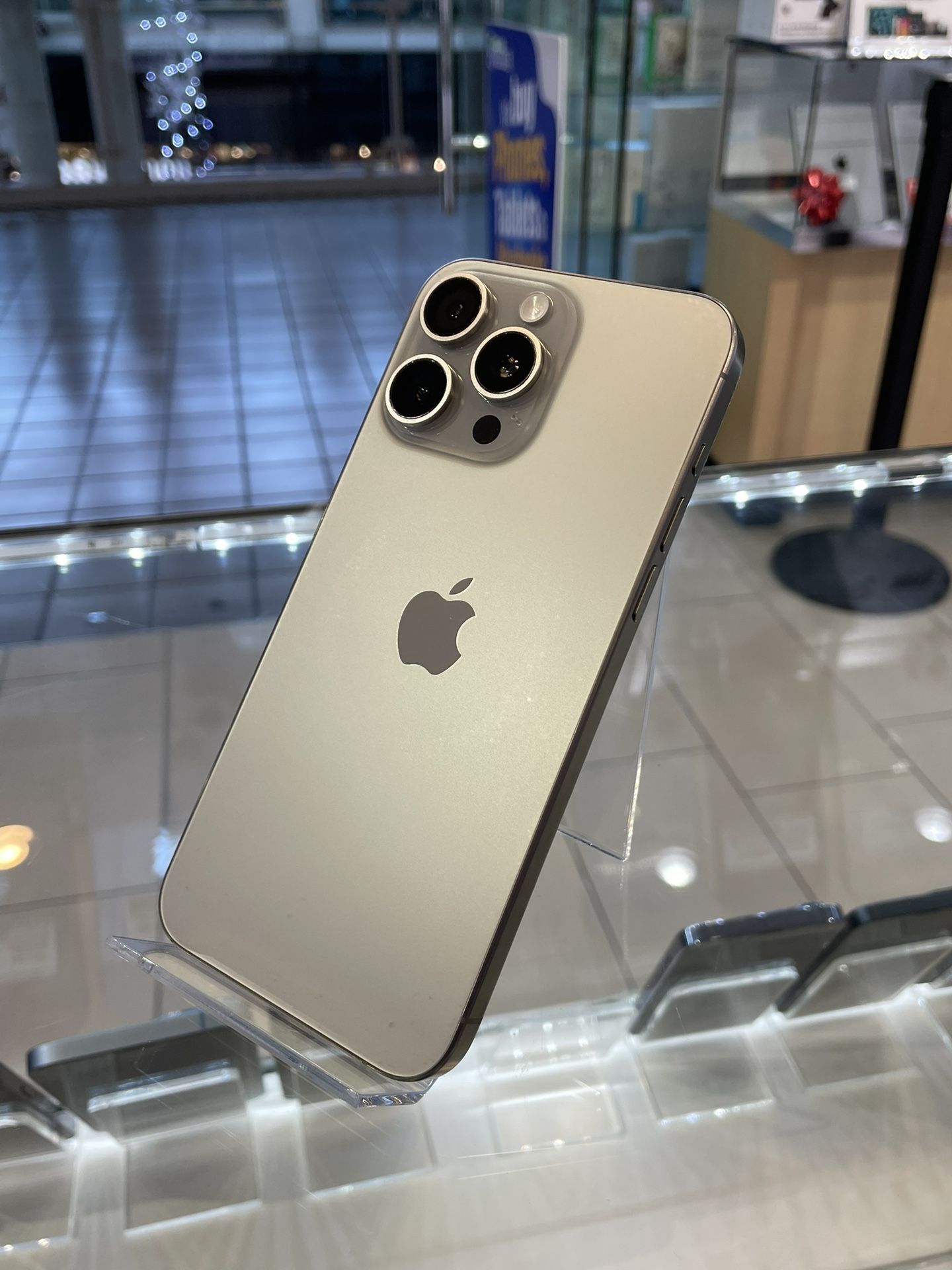 iPhone 15 Pro Max 512gb AT&T 