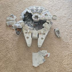 Hasbro Star Wars Legacy Collection Millennium Falcon - Working SFX/Incomplete