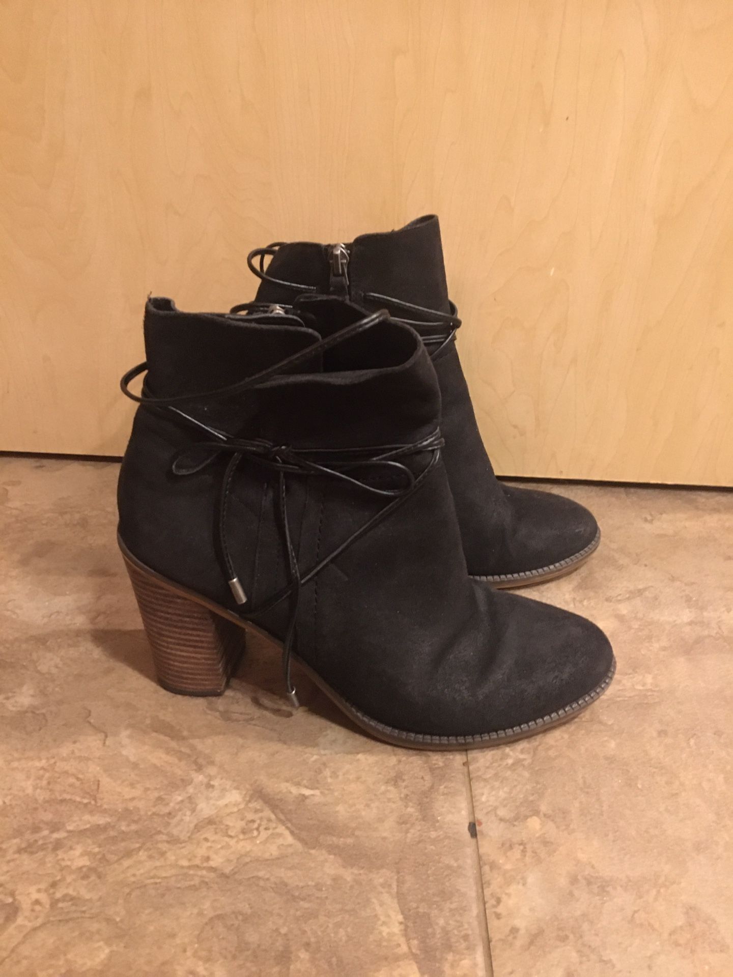Black Franco Sarto leather boots. Women’s size 8. Good condition