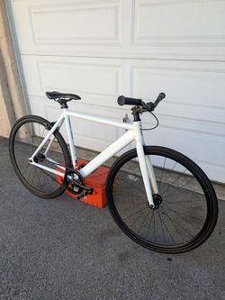 6KU URBAN TRACK FIXIE / SINGLE SPEED BIKE 52 CM