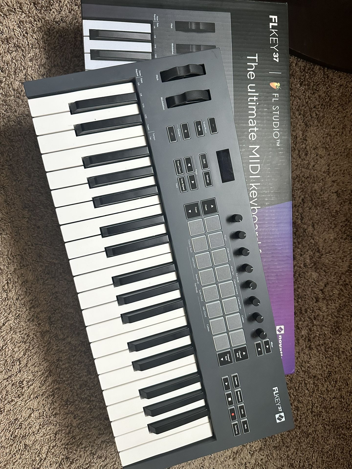 Novation Flkey 37 MIDI Keyboard