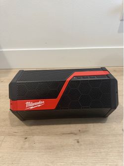 MILWAUKEE 2891-20 M18 / M12 Wireless Bluetooth Jobsite Speaker - BARE W Plug In