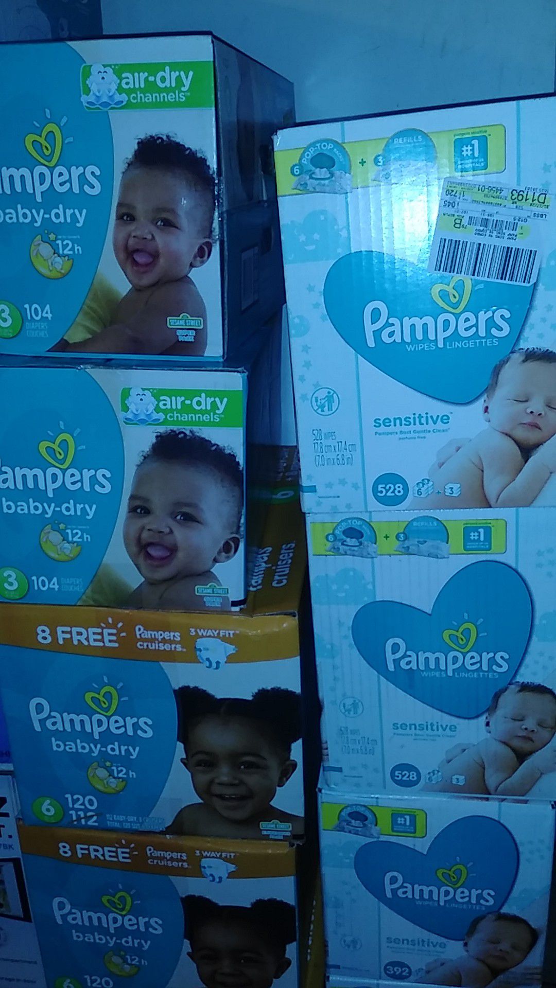 Pampers 20 and wipes 7
