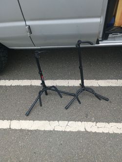 Guitar stand
