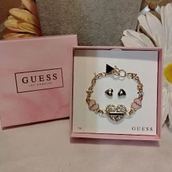 Beautiful Guess Goldtone Heart Bracelet $18 