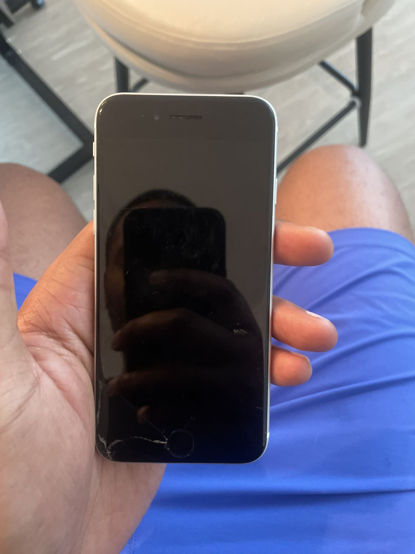 iPhone SE