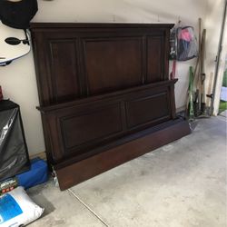 Cal King Head Board , Foot Board and Side Rails . Ashley furniture Collection.