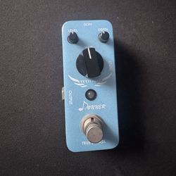 Donner Chorus Pedal