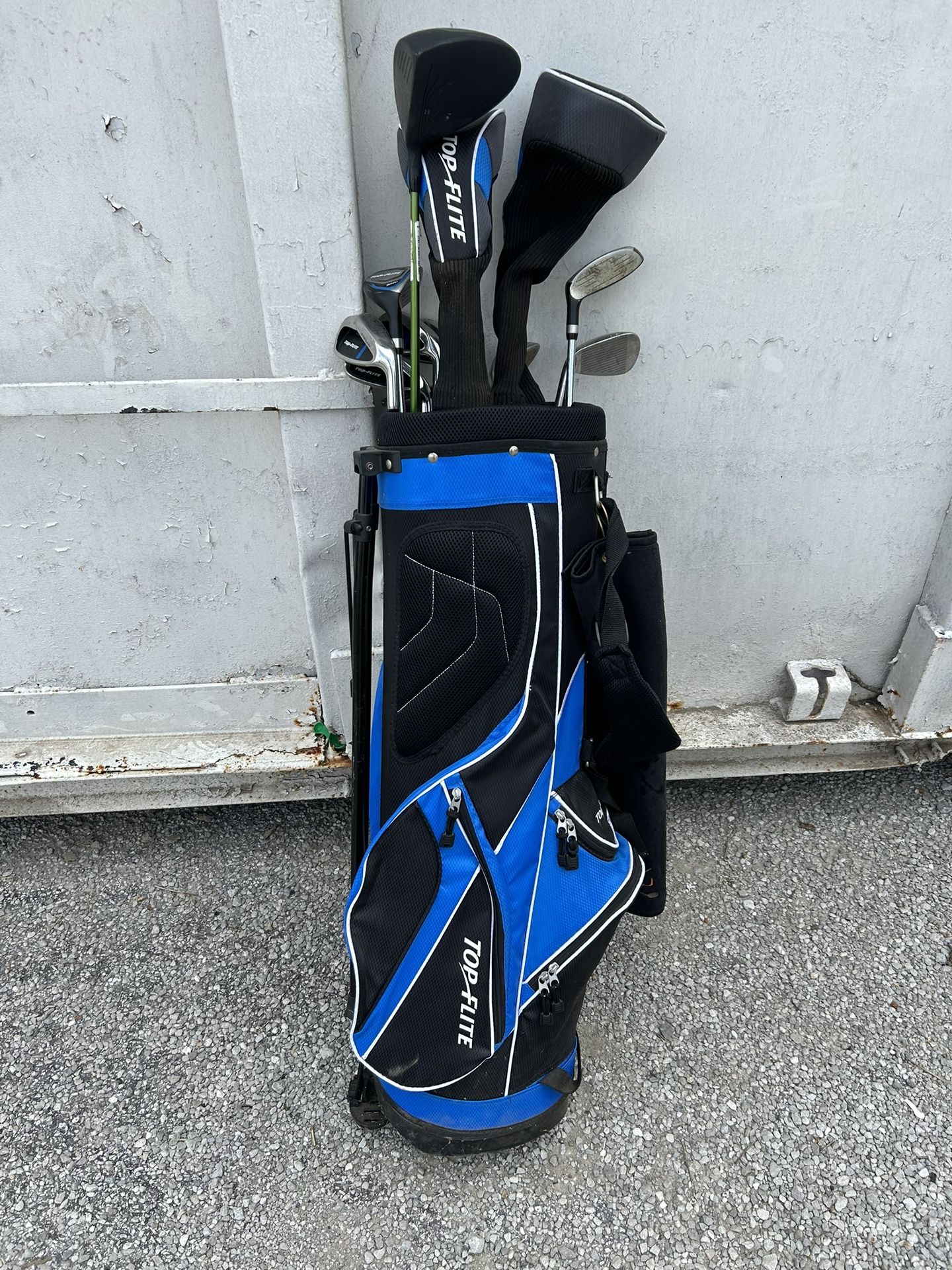 Top-Flite Golf Club Set with Stand Bag – Blue/Black