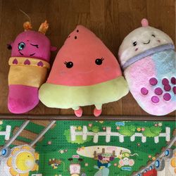 3 Plushies 