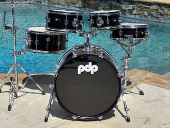 PDP chameleon 5pc drum set