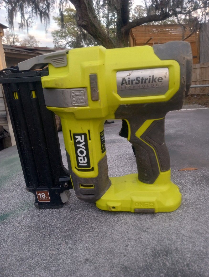 Ryobi 18 Gauge Nail Gun