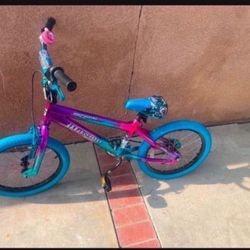 Genesis Illusion  18 purple Bmx bike  comes with helmet 